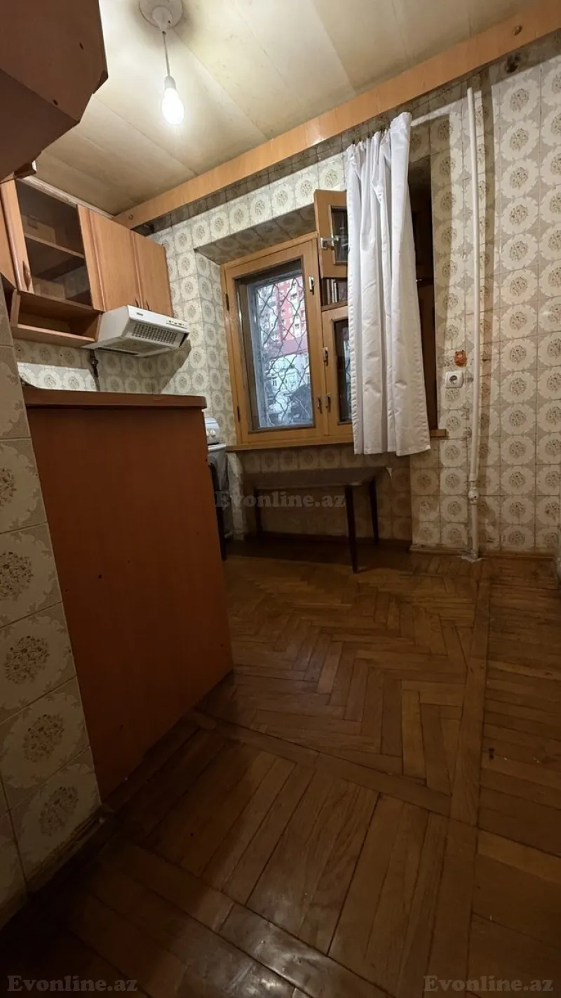Satılır 2 otaqlı Mənzil Köhnə tikili 60 m² Neftçilər m. - şəkil 5