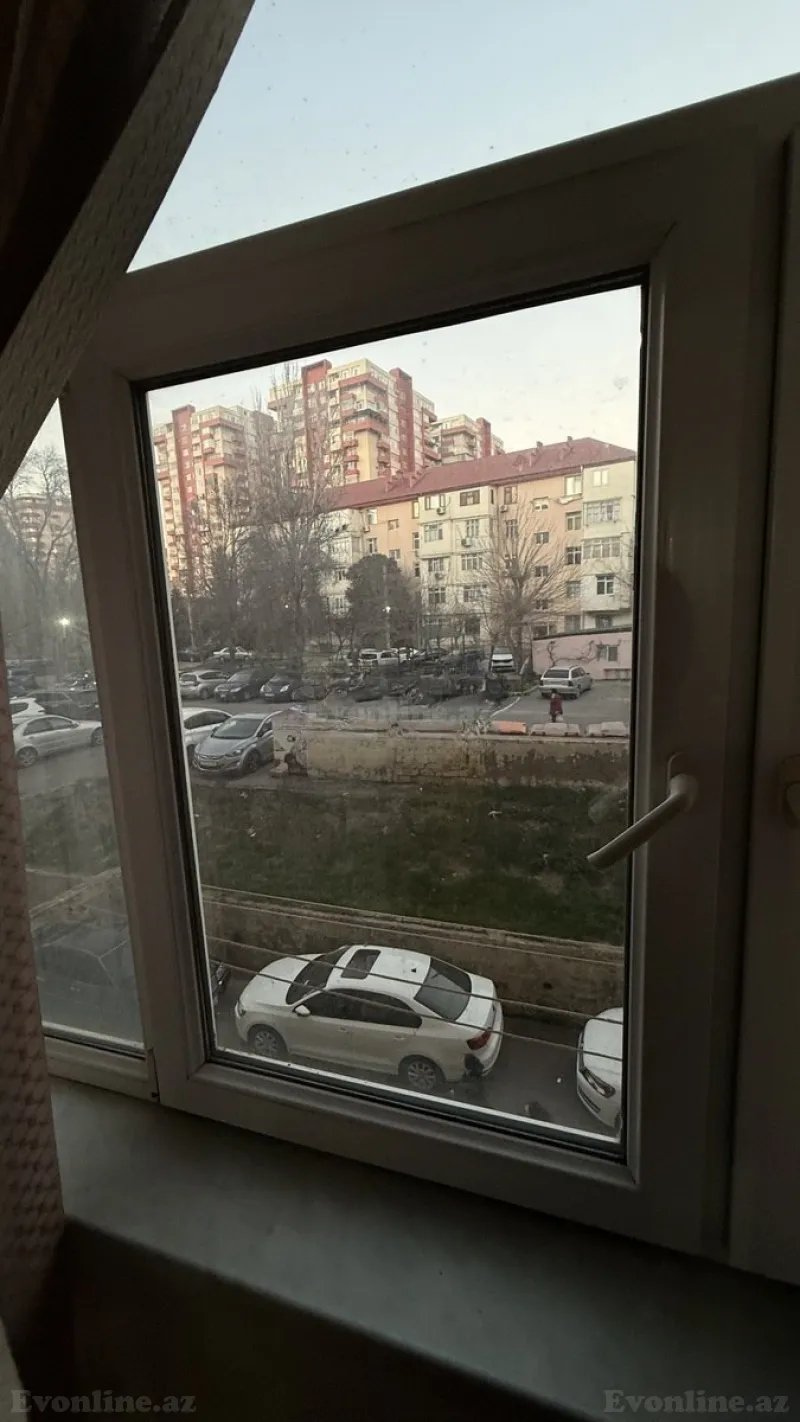 Satılır 2 otaqlı Mənzil Köhnə tikili 60 m² Neftçilər m. - şəkil 6