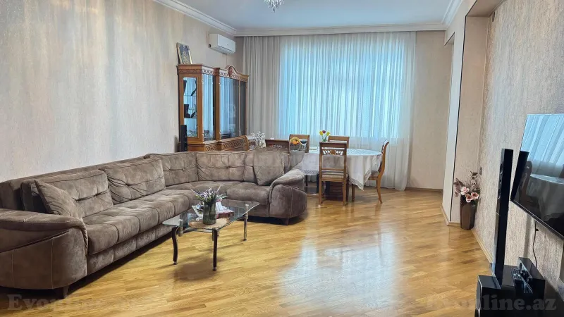 Kirayə verilir 2 otaqlı Mənzil Yeni tikili 80 m² Xətai r.