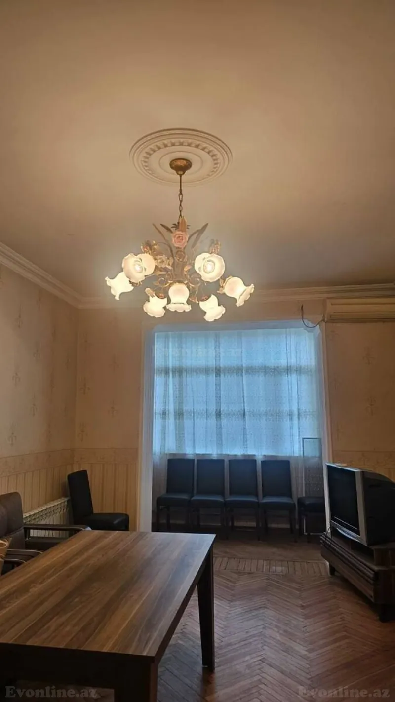 2 otaqlı Mənzil 60 m² Xətai r. Kirayə verilir