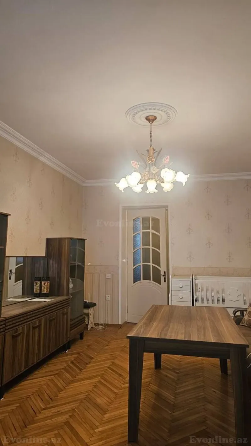 Kirayə verilir 2 otaqlı Mənzil Köhnə tikili 60 m² Xətai r. - şəkil 2