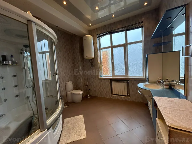 Satılır 4 otaqlı Mənzil Yeni tikili 175 m² Yasamal r. - şəkil 20