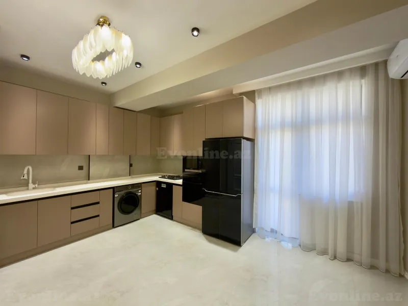 Satılır 4 otaqlı Mənzil Yeni tikili 140 m² Nəsimi r. - şəkil 8