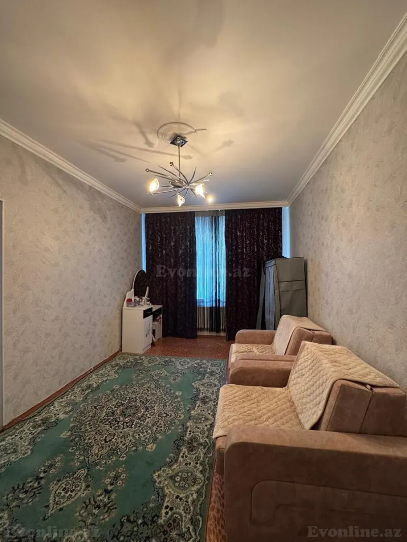 Satılır 4 otaqlı Mənzil Köhnə tikili 95 m² Xətai r.