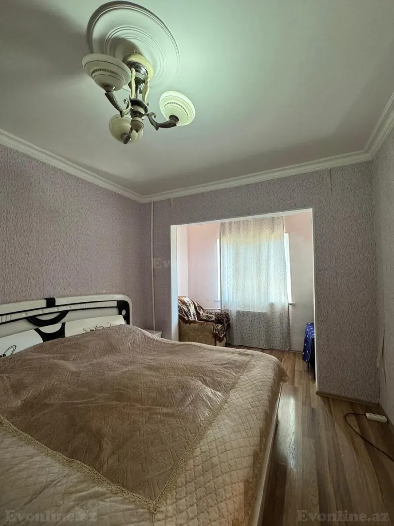 Satılır 4 otaqlı Mənzil Köhnə tikili 95 m² Xətai r. - şəkil 3