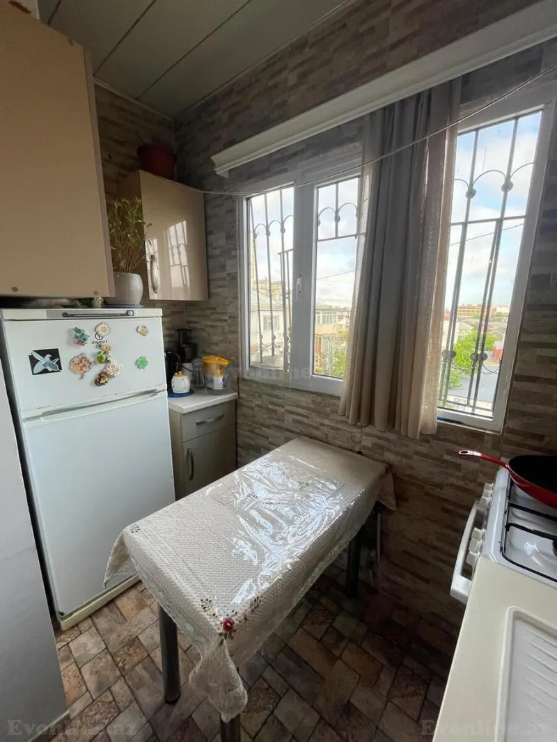 Satılır 2 otaqlı Mənzil Köhnə tikili 60 m² Nərimanov r. - şəkil 5