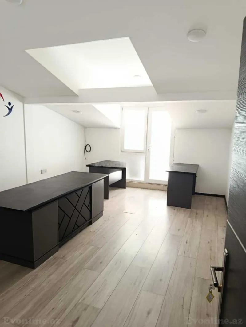 Kirayə verilir Ofis 25 m² Nərimanov r. - şəkil 3