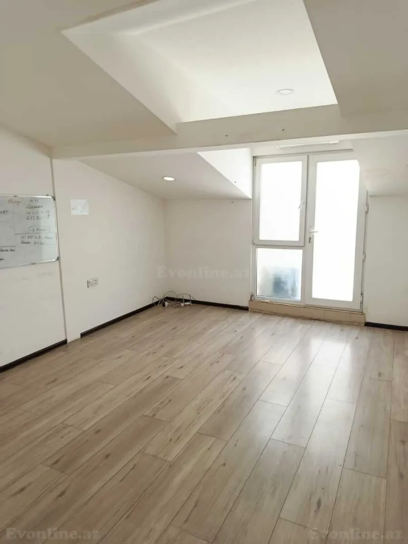 Kirayə verilir Ofis 25 m² Nərimanov r. - şəkil 5
