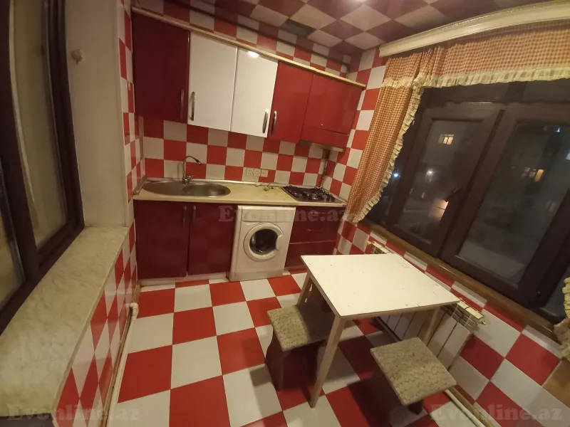 Kirayə verilir 2 otaqlı Mənzil Köhnə tikili 40 m² Yasamal r. - şəkil 8