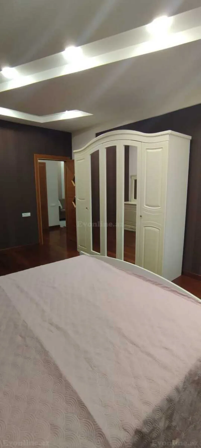 Kirayə verilir 3 otaqlı Mənzil Yeni tikili 150 m² Nərimanov r. - şəkil 14