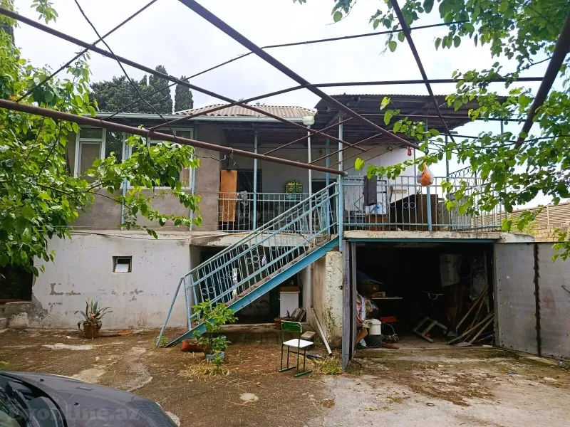 4 otaqlı Həyət evi 150 m² Novxanı Satılır