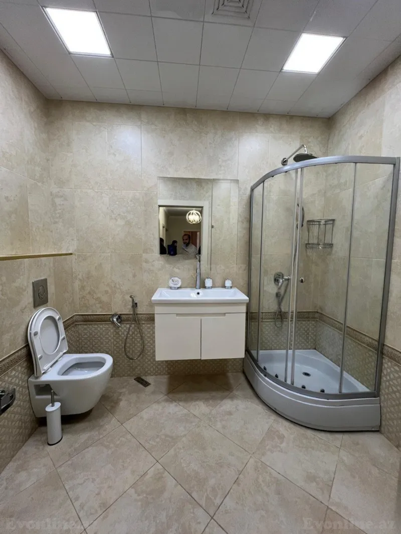 Satılır 4 otaqlı Mənzil Yeni tikili 180 m² Nəsimi r. - şəkil 12