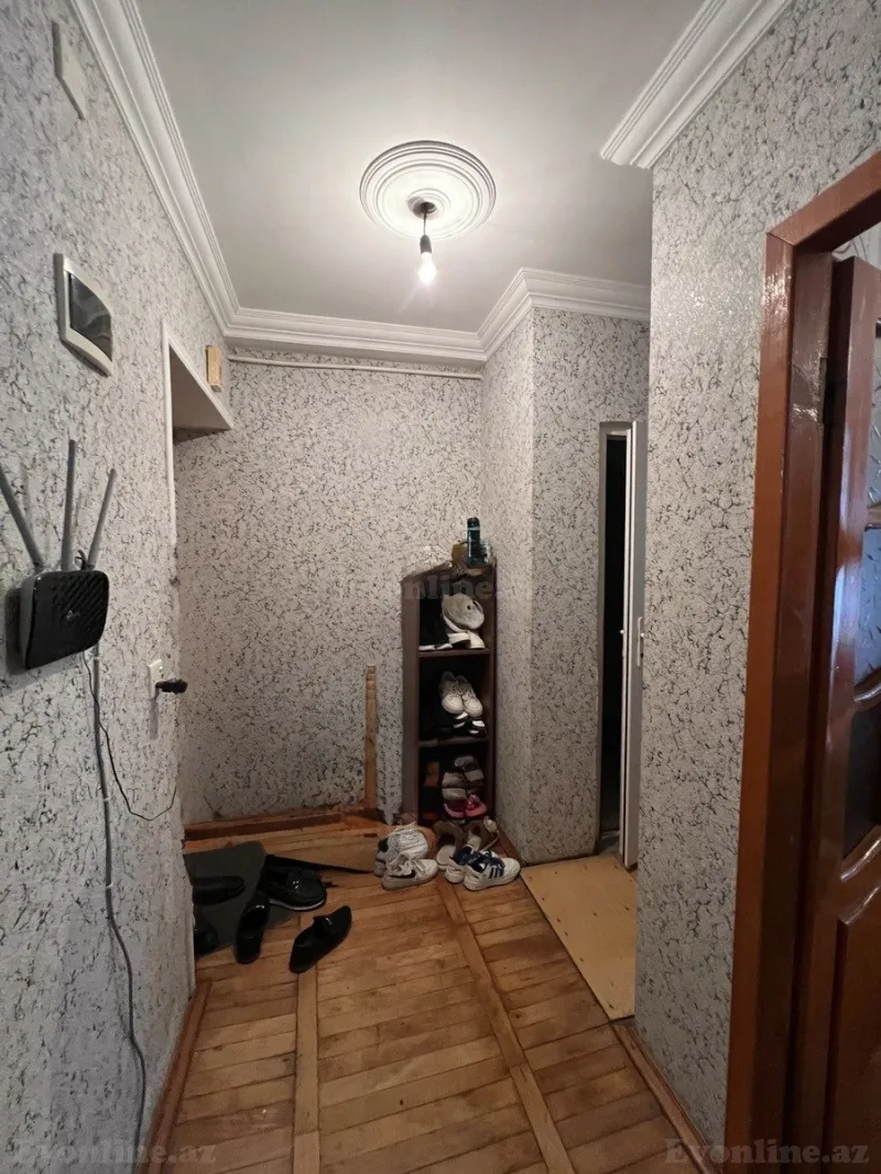 Satılır 2 otaqlı Mənzil Köhnə tikili 55 m² Bakıxanov