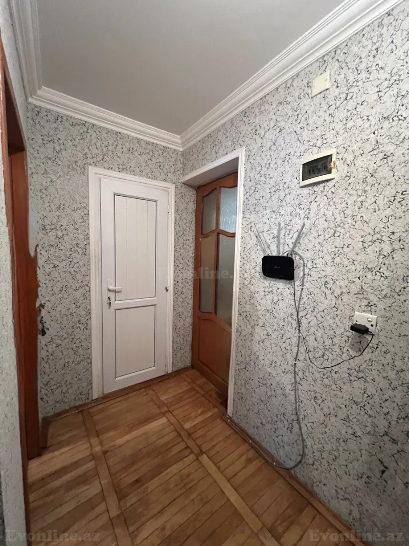 Satılır 2 otaqlı Mənzil Köhnə tikili 55 m² Bakıxanov - şəkil 6