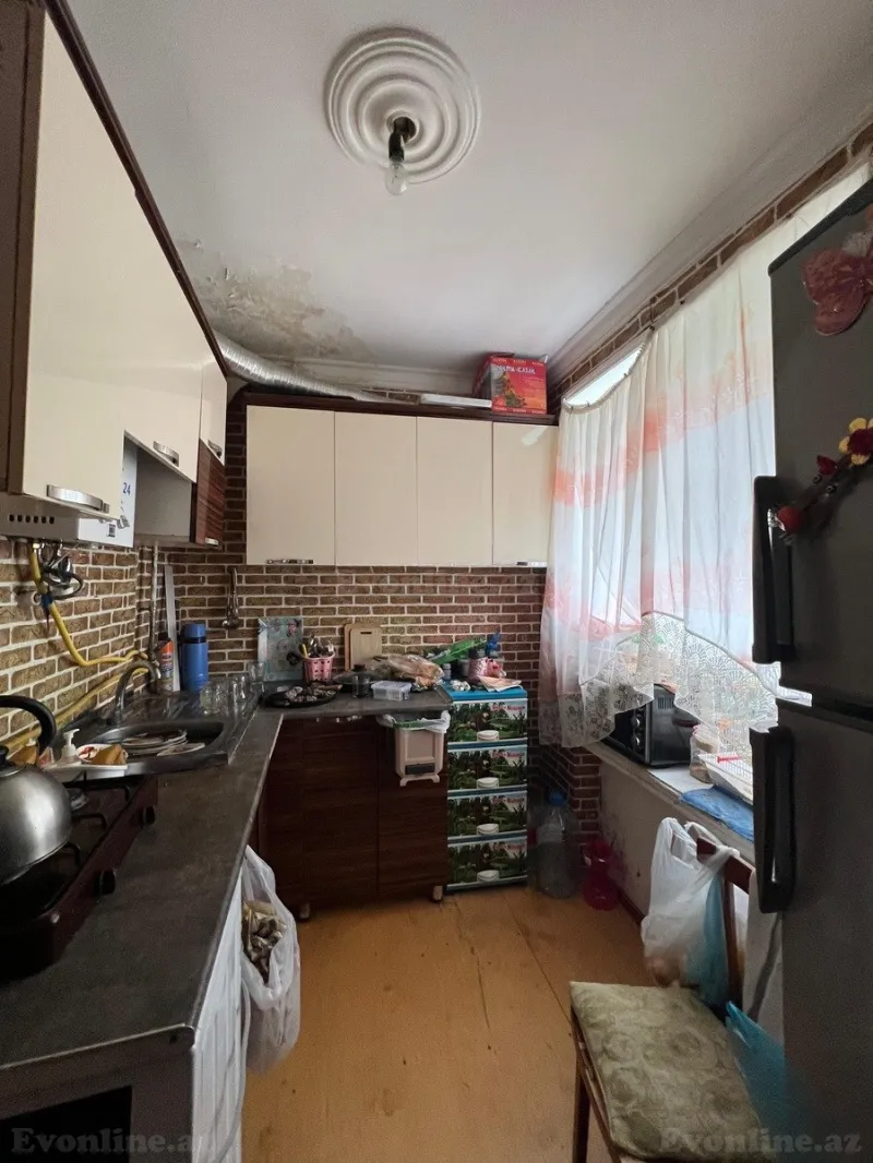 Satılır 2 otaqlı Mənzil Köhnə tikili 55 m² Bakıxanov - şəkil 12