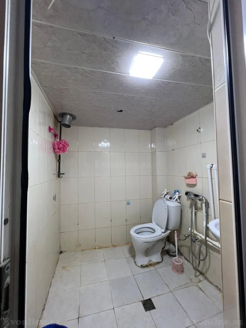 Satılır 2 otaqlı Mənzil Köhnə tikili 55 m² Bakıxanov - şəkil 14