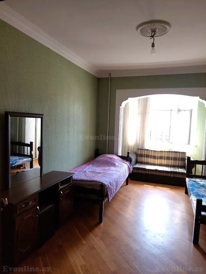 Satılır 4 otaqlı Mənzil Köhnə tikili 110 m² Nəriman Nərimanov m. - şəkil 8