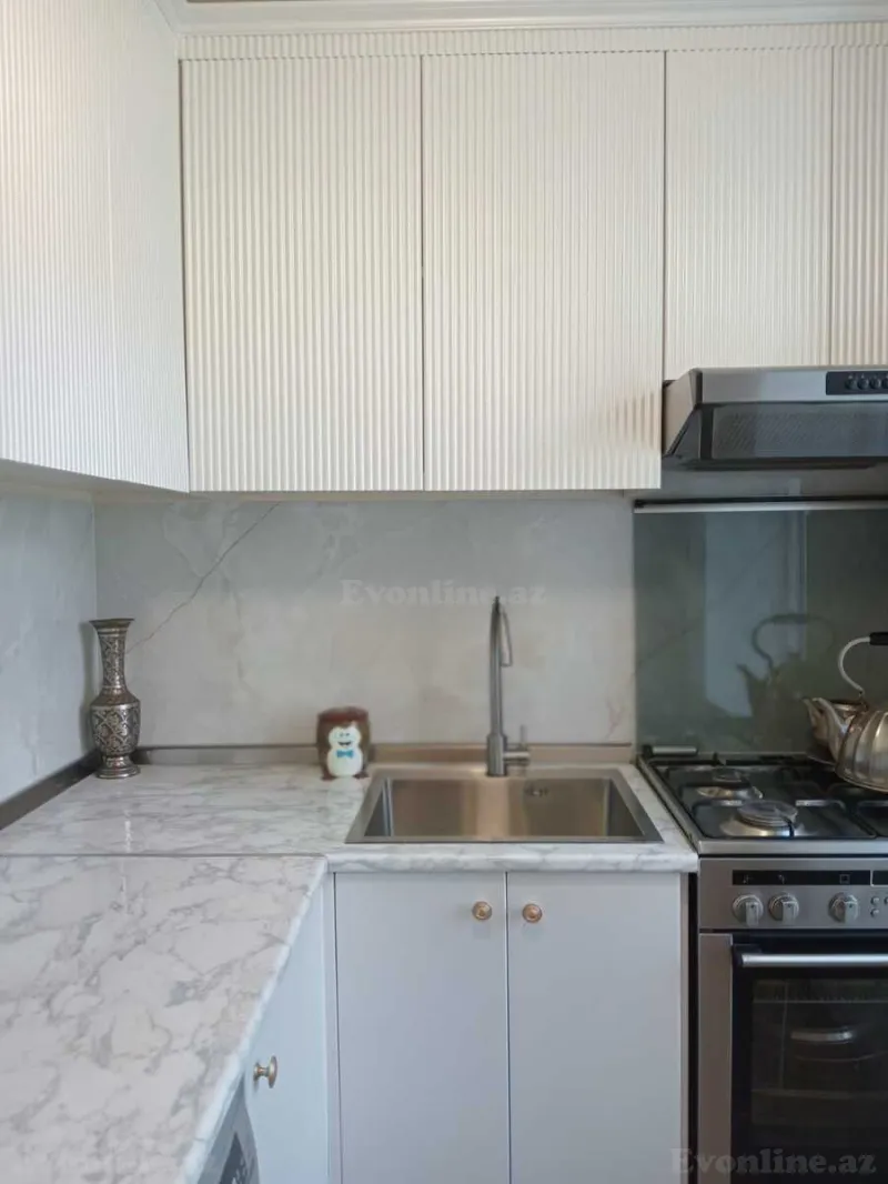 Satılır 3 otaqlı Mənzil Köhnə tikili 85 m² Neftçilər m. - şəkil 18