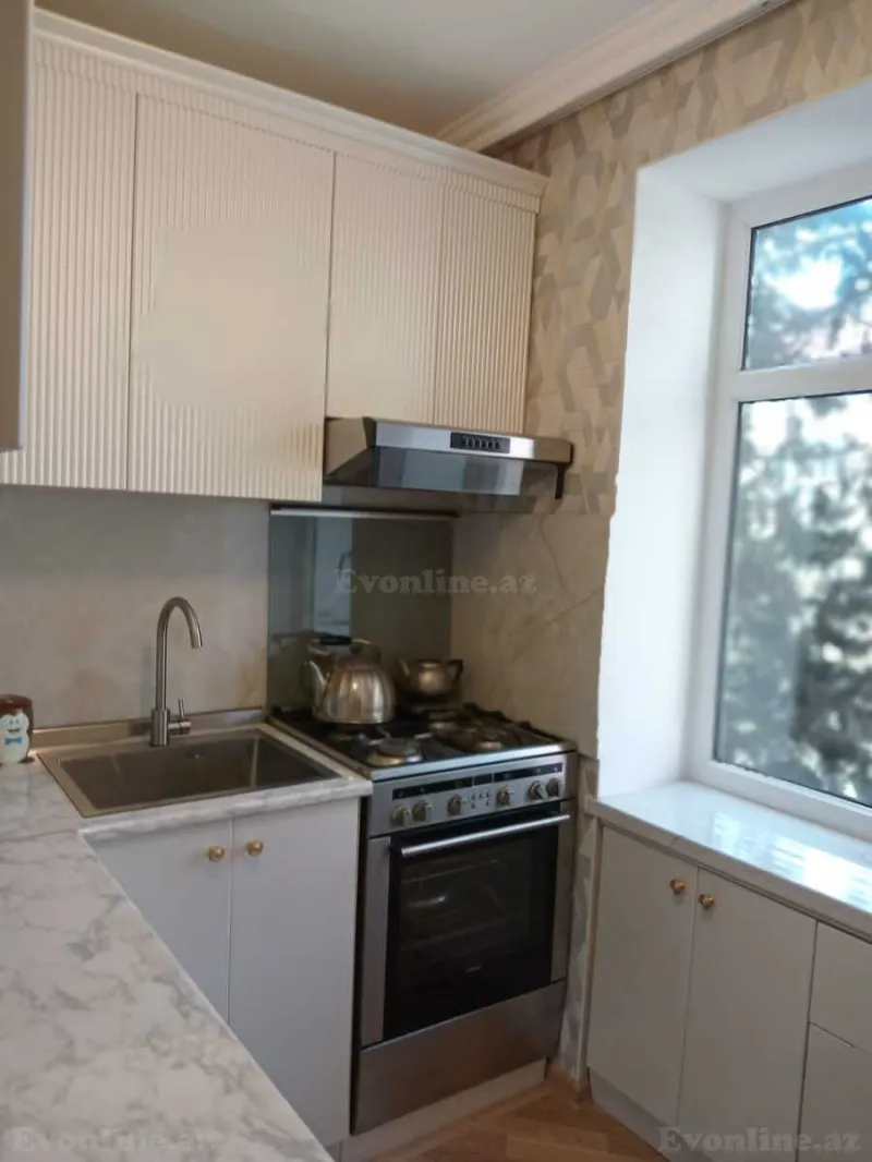 Satılır 3 otaqlı Mənzil Köhnə tikili 85 m² Neftçilər m. - şəkil 19