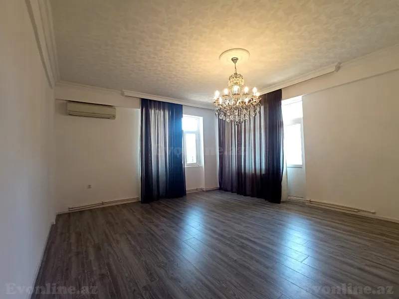 Satılır 4 otaqlı Mənzil Yeni tikili 135 m² Yasamal r. - şəkil 4