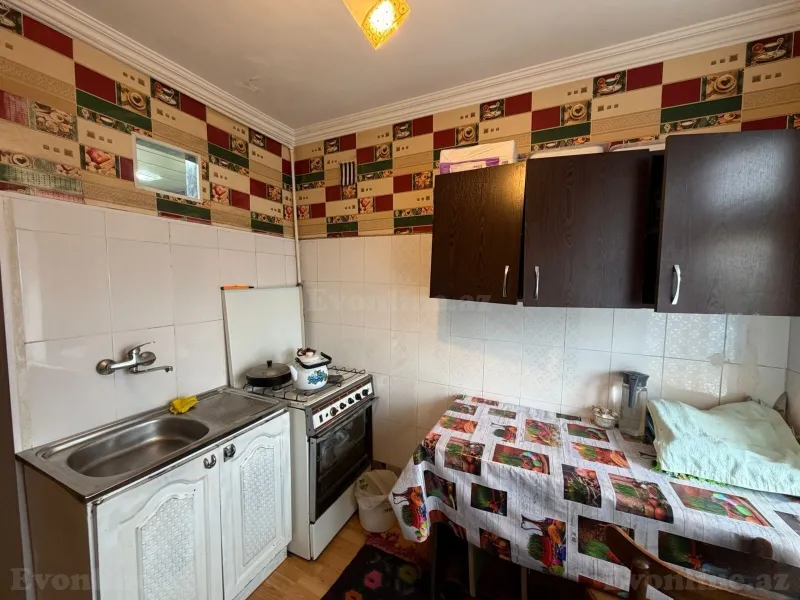 Satılır 3 otaqlı Mənzil Köhnə tikili 80 m² Xalqlar Dostluğu m. - şəkil 15
