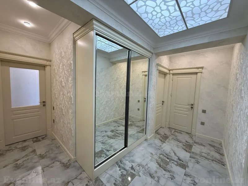 Satılır 3 otaqlı Mənzil Yeni tikili 82 m² Gəncə pr. - şəkil 2