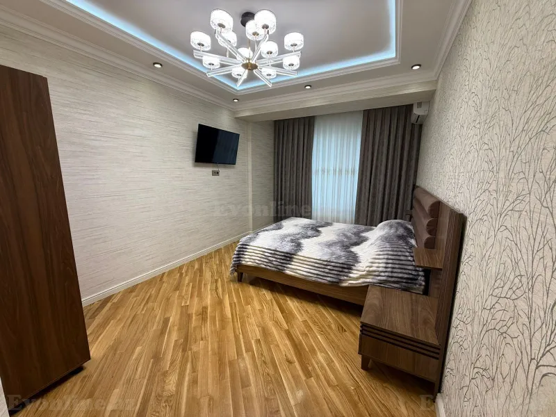 Satılır 3 otaqlı Mənzil Yeni tikili 82 m² Gəncə pr. - şəkil 5