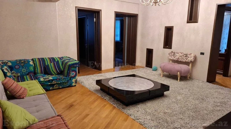 Satılır 4 otaqlı Mənzil Yeni tikili 200 m² 28 May m. - şəkil 3