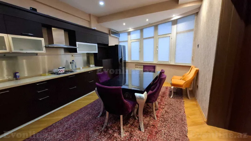 Satılır 4 otaqlı Mənzil Yeni tikili 200 m² 28 May m. - şəkil 4