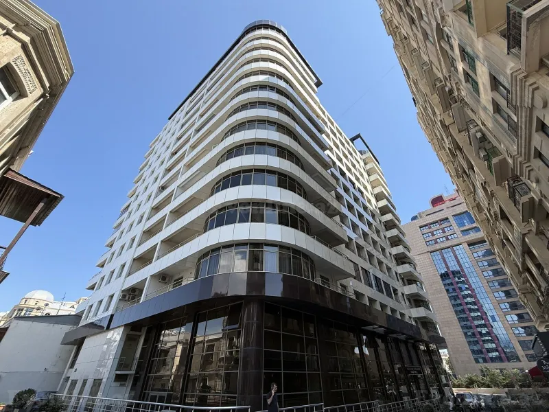 Satılır 6 otaqlı Mənzil Yeni tikili 468.5 m² Səbail r.