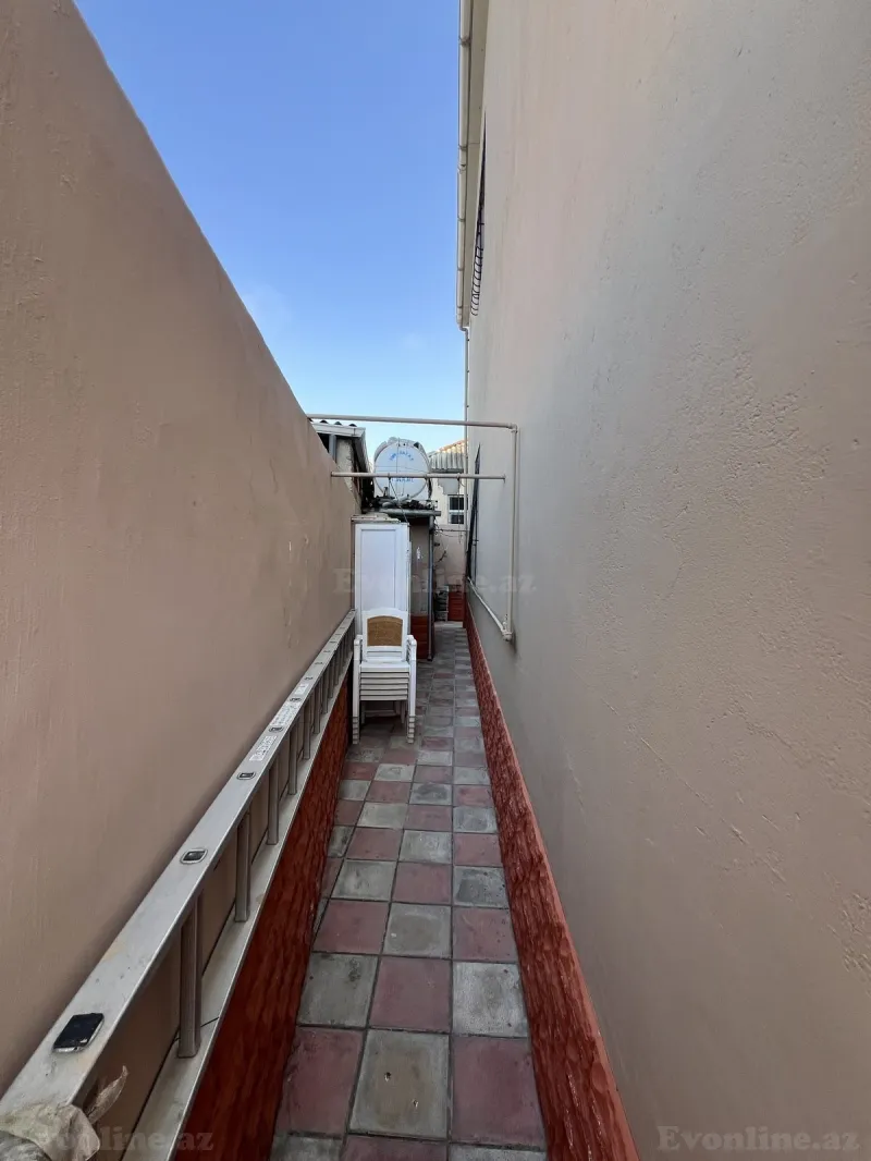 Satılır 7 otaqlı Həyət evi 250 m² Koroğlu m. - şəkil 23