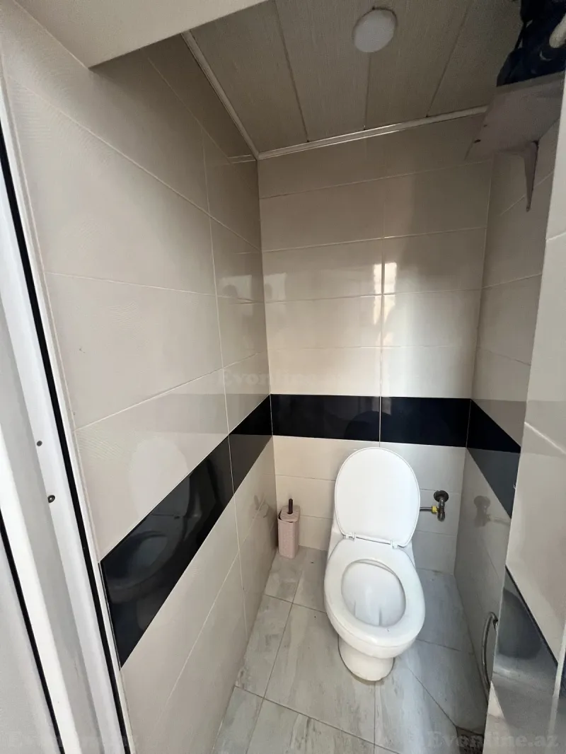 Satılır 7 otaqlı Həyət evi 250 m² Koroğlu m. - şəkil 24