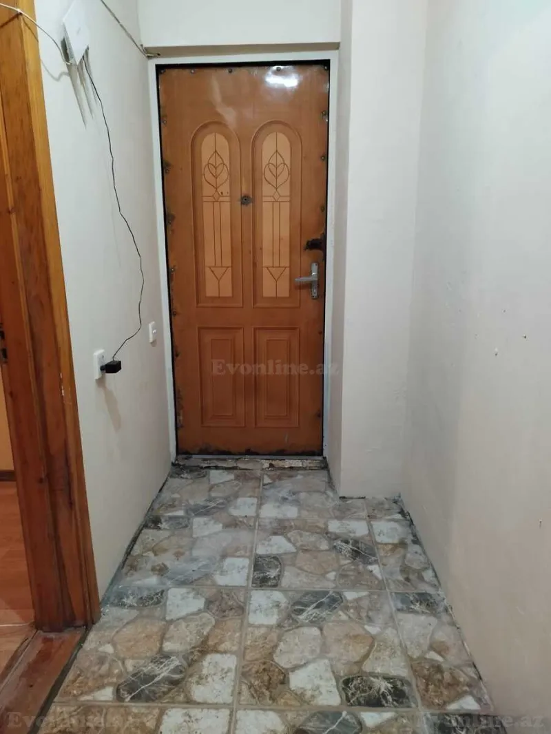 Satılır 2 otaqlı Mənzil Köhnə tikili 35 m² Yasamal r. - şəkil 4