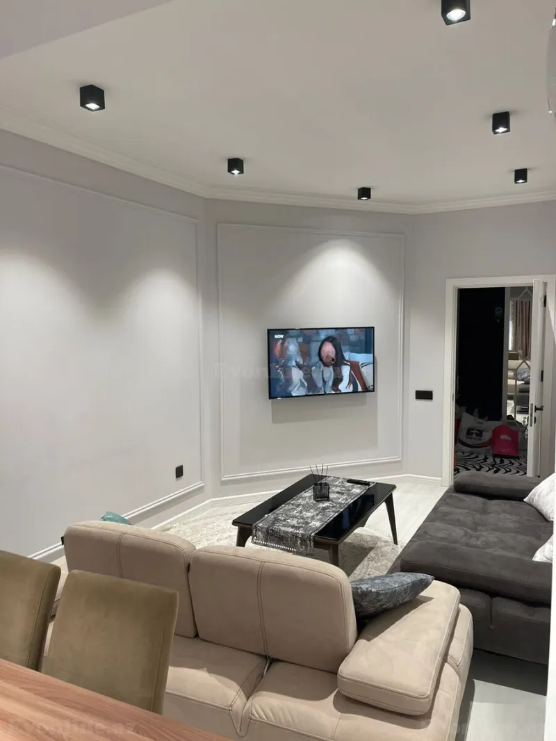 Kirayə verilir 3 otaqlı Mənzil Yeni tikili 130 m² Nərimanov r. - şəkil 2