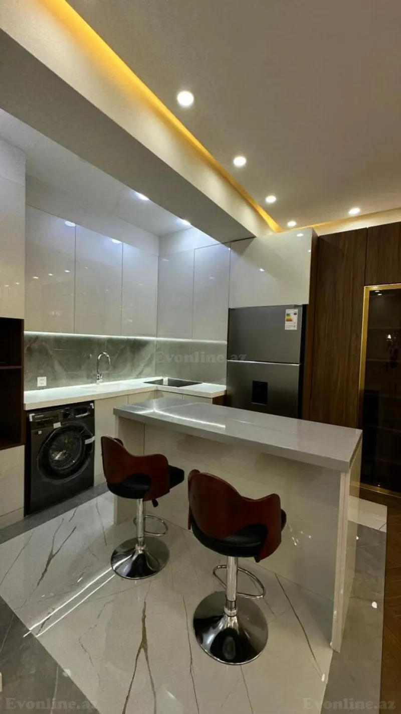 Satılır 3 otaqlı Mənzil Yeni tikili 95 m² Qara Qarayev m. - şəkil 6