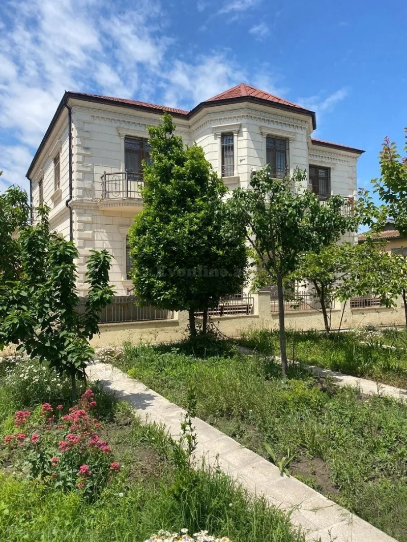 7 otaqlı Həyət evi 300 m² Pirşağı Satılır