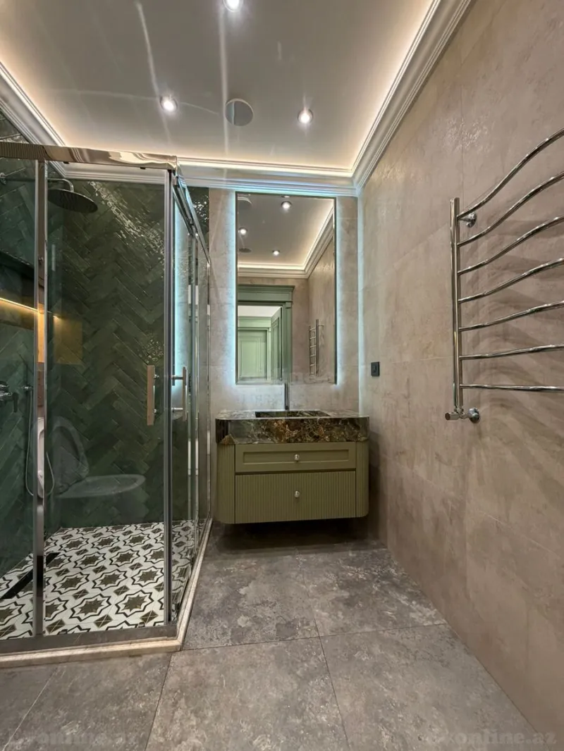 Satılır 4 otaqlı Mənzil Yeni tikili 182 m² Elmlər Akademiyası m. - şəkil 9