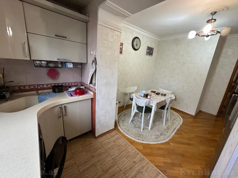 Satılır 3 otaqlı Mənzil Köhnə tikili 80 m² Nəriman Nərimanov m. - şəkil 3