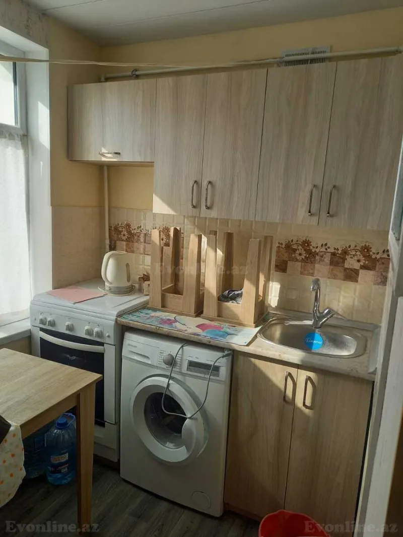 Satılır 2 otaqlı Mənzil Köhnə tikili 48 m² Neftçilər m. - şəkil 4