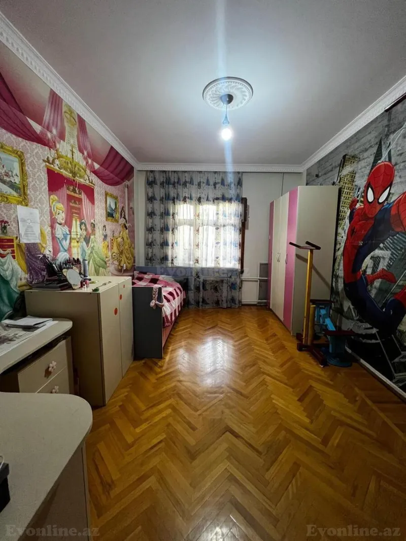 Satılır 5 otaqlı Mənzil Köhnə tikili 130 m² Yeni Yasamal - şəkil 3
