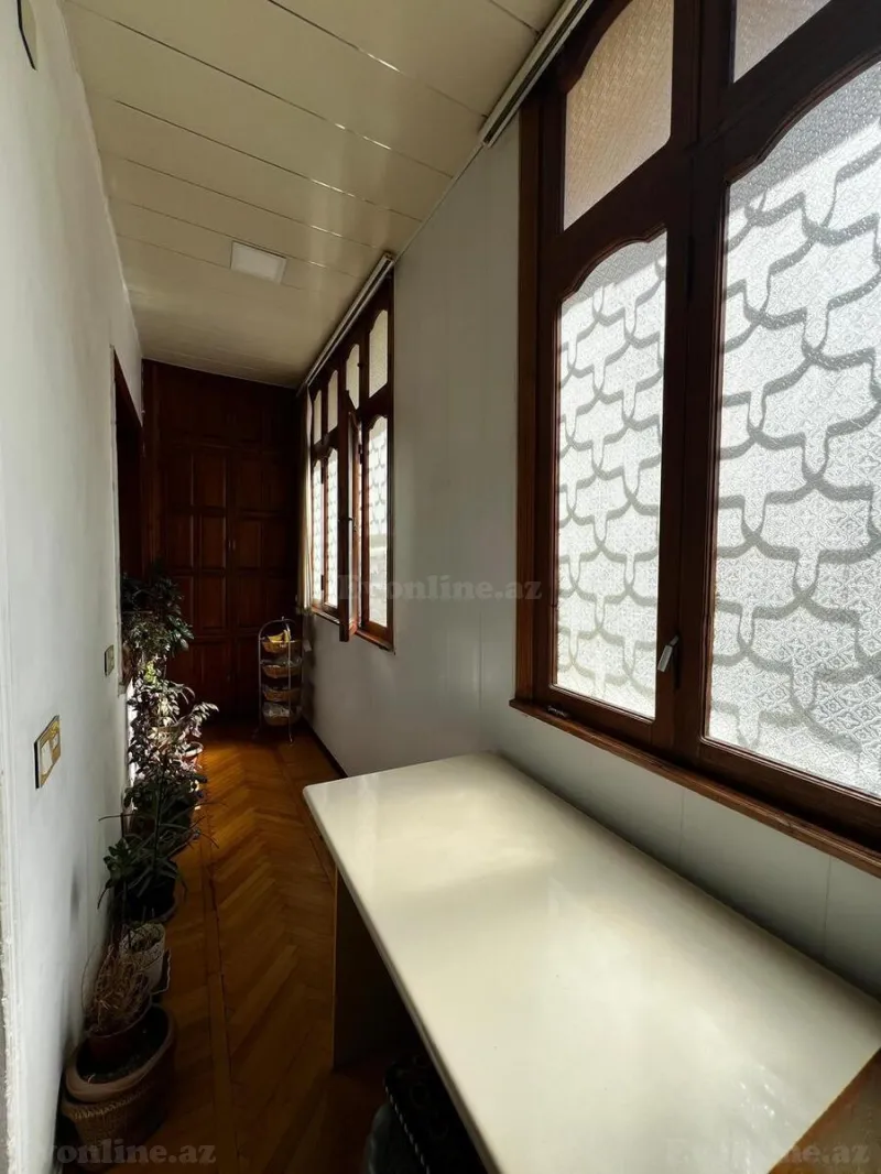 Satılır 5 otaqlı Mənzil Köhnə tikili 130 m² Yeni Yasamal - şəkil 12