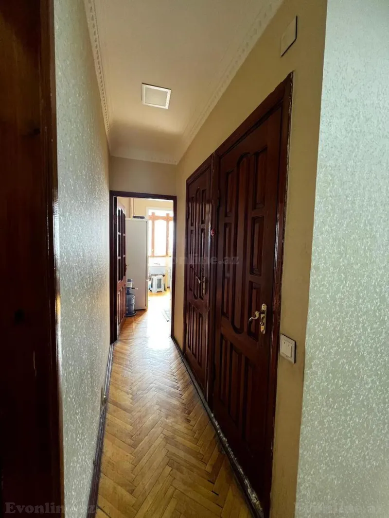 Satılır 5 otaqlı Mənzil Köhnə tikili 130 m² Yeni Yasamal - şəkil 14