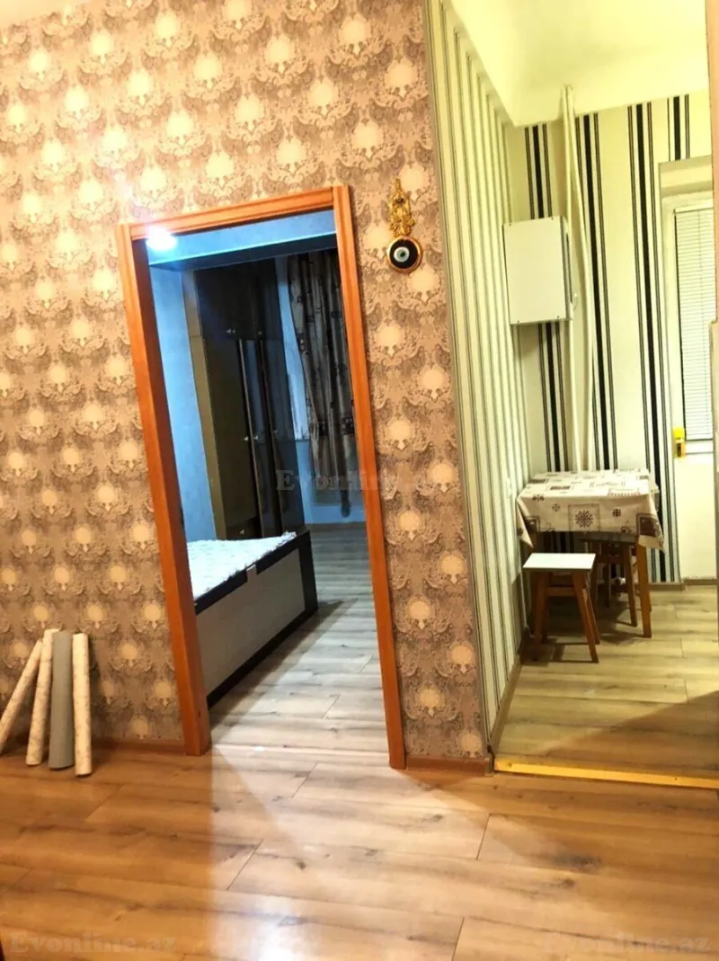 Satılır 2 otaqlı Mənzil Köhnə tikili 45 m² Yasamal r. - şəkil 5