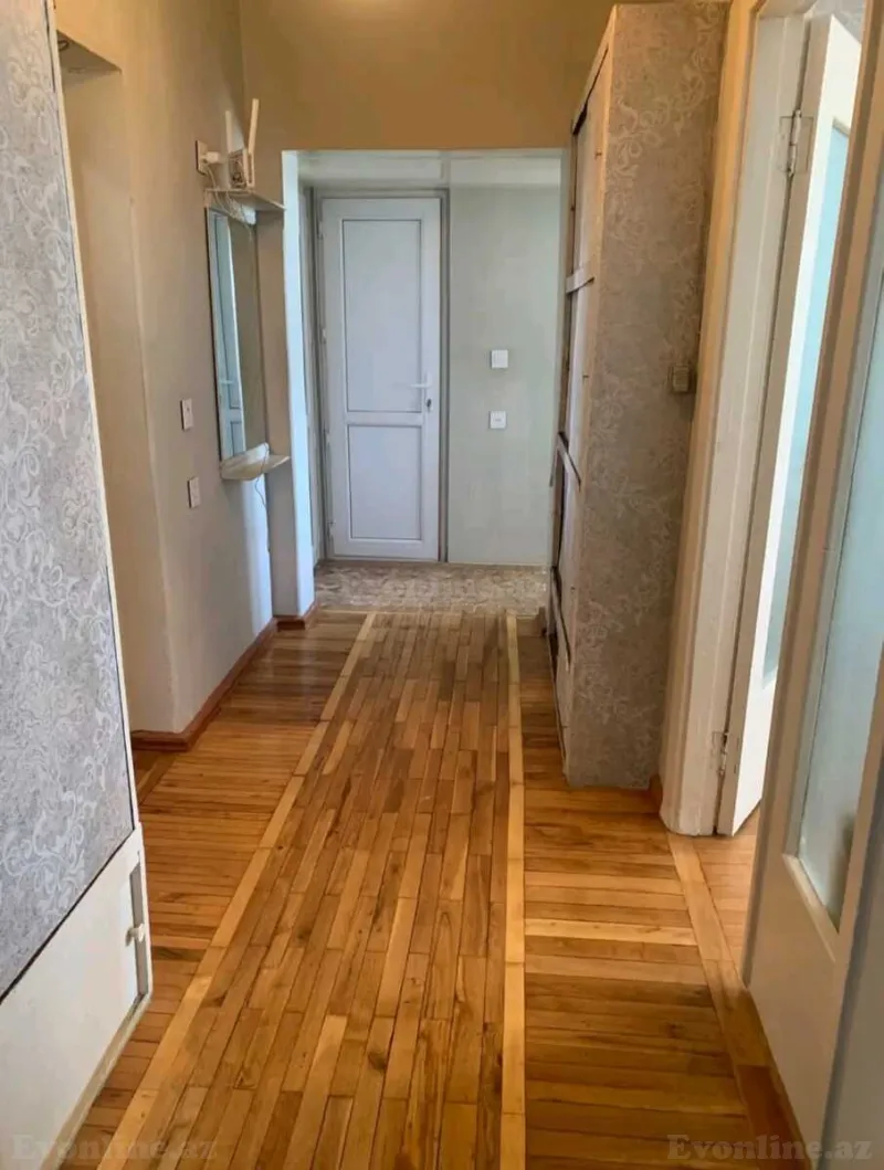 Kirayə verilir 3 otaqlı Mənzil Köhnə tikili 75 m² Memar Əcəmi m. - şəkil 2