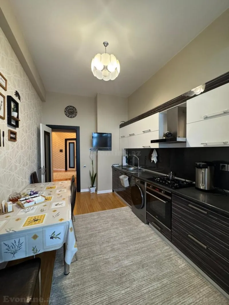Satılır 4 otaqlı Mənzil Yeni tikili 150 m² Yasamal r. - şəkil 18