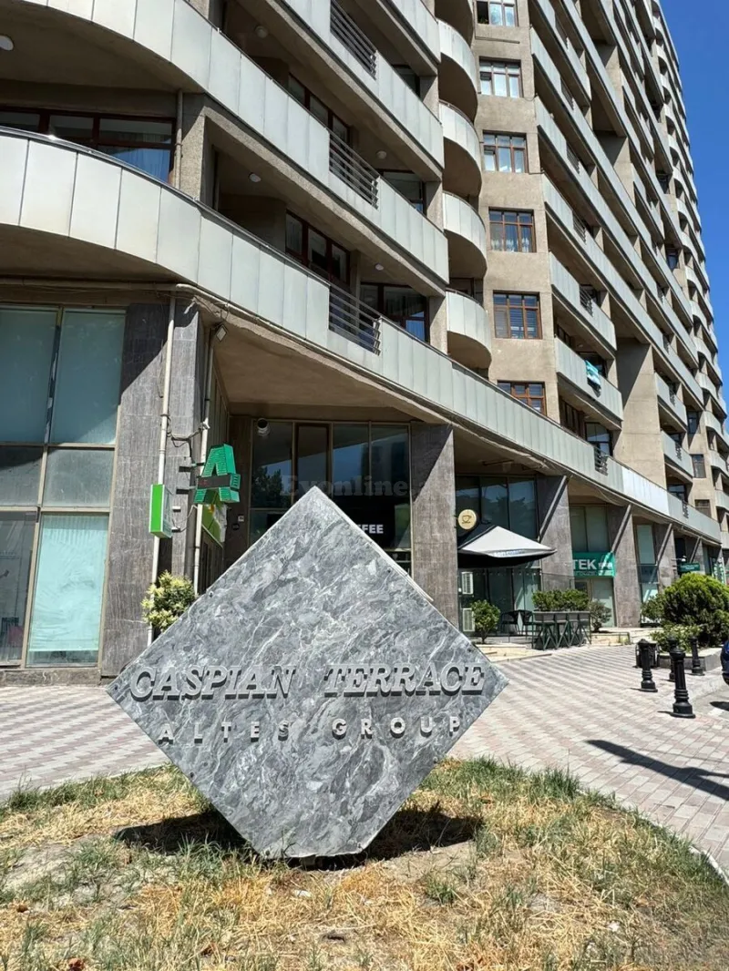 Kirayə verilir 3 otaqlı Mənzil Yeni tikili 110 m² Elmlər Akademiyası m.
