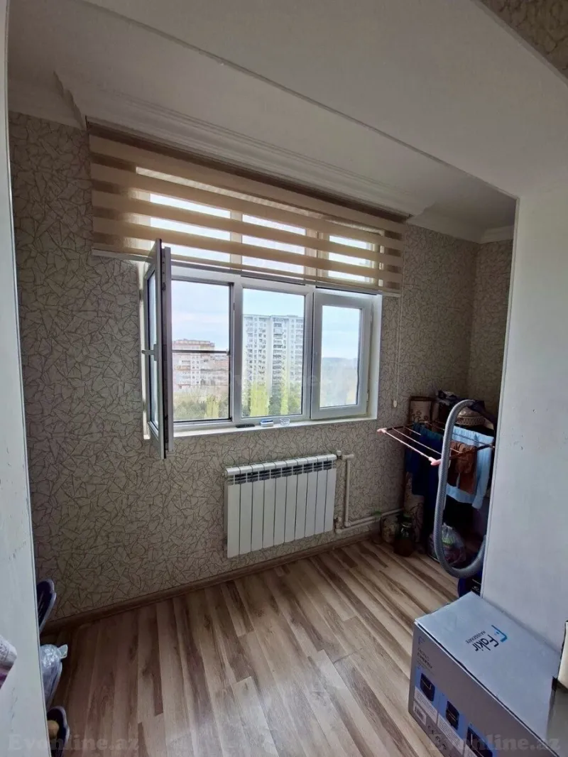 Satılır 2 otaqlı Mənzil Köhnə tikili 70 m² Yasamal r. - şəkil 2
