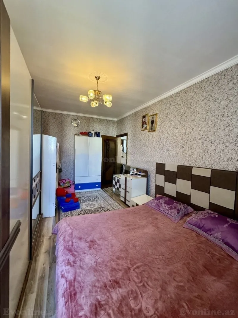 Satılır 2 otaqlı Mənzil Köhnə tikili 70 m² Yasamal r. - şəkil 3
