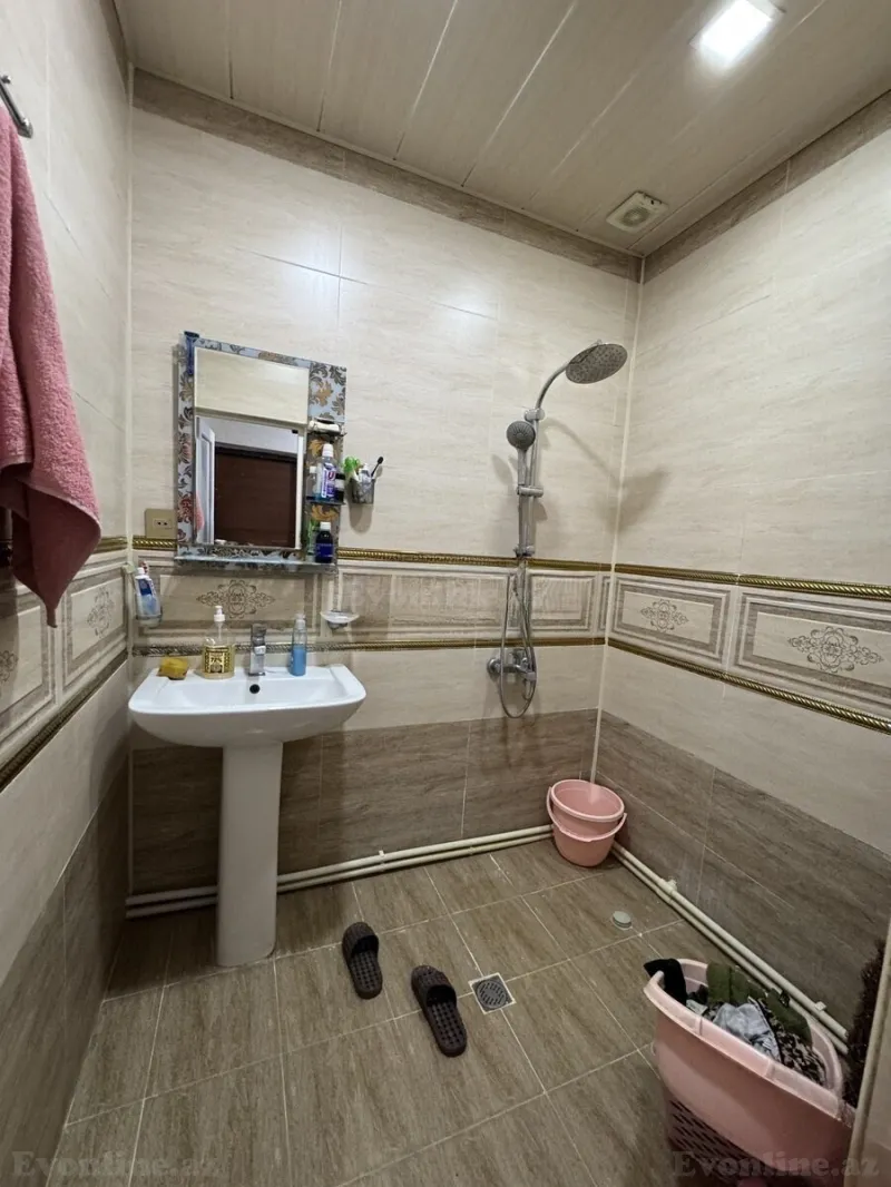 Satılır 2 otaqlı Mənzil Köhnə tikili 70 m² Yasamal r. - şəkil 10