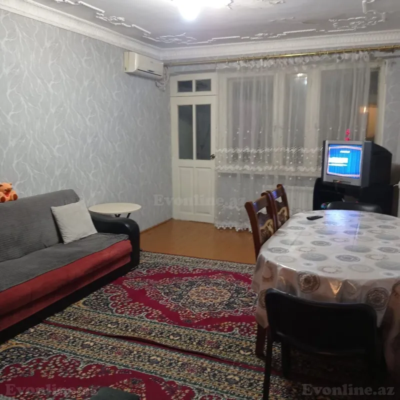 Satılır 2 otaqlı Mənzil Köhnə tikili 65 m² Gənclik m.